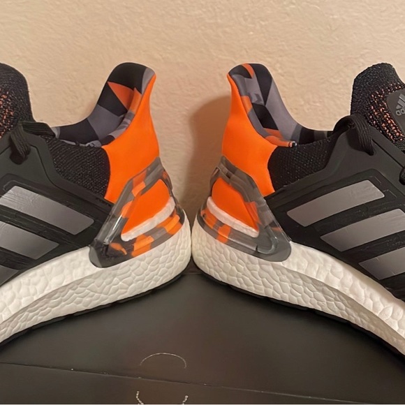 Men’s Adidas ultra boost, 20 size 13s mint condition - Picture 4 of 11